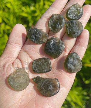 1.5-2cm Raw Moldavite Crystal Czech Republic Raw Moldavite Stone - Healing Crystals Stones - Raw Green Tektite Rough Moldavite